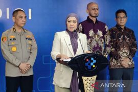 Menkomdigi sebut "spam" komentar judol incar akun pemengaruh daerah