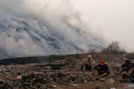 Atasi kebakaran TPA Jatiwaringin, BPBD Tangerang upayakan bantuan BNPB