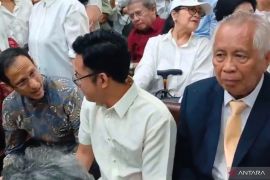Delpedro Marhaen hingga OC Kaligis hadiri sidang vonis Nadiem Makarim