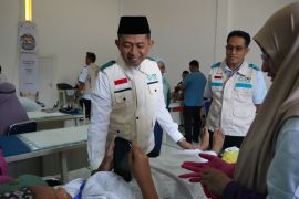 YBM PLN UID Sulselrabar gelar khitanan massal dan berbagi kado bagi anak yatim dhuafa