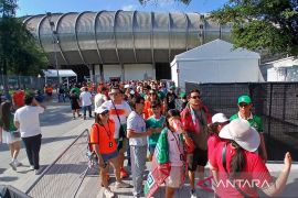 Suporter Belanda dan Maroko banjiri Stadion Monterrey