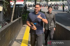 Eks Menpora Dito Ariotedjo penuhi panggilan KPK jadi saksi kuota haji