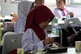 Komnas HAM dorong penguatan mitigasi risiko keracunan pada MBG