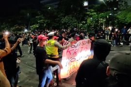 Polisi bubarkan paksa massa berpotensi rusuh di Kota Semarang