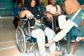 Rumah sakit kapal layani kesehatan dasar warga pelosok Kaltim