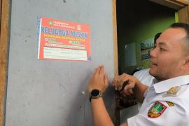 Entaskan kemiskinan, Walkot Solo tempel stiker keluarga miskin