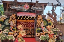 Komunitas seni dari Badung rekonstruksi lima musik gamelan tua Kuta di PKB