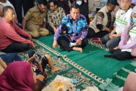 Pemkab turunkan tim medis tangani warga terdampak kebakaran TPA Jatiwaringin