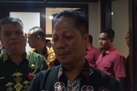 Mukhlisin terima SK jadi Plt Bupati Kuansing usai Suhardiman Amby kena OTT KPK