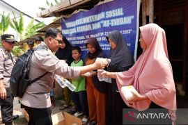 Polda Sumsel salurkan 3.074 paket makanan ke 80 panti asuhan
