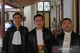 Penasihat hukum minta penahanan terdakwa korupsi dana BOS MAS Farhan Syarif Hidayah ditangguhkan