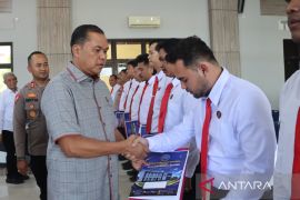 BNNP Babel beri penghargaan 12 personel Polres Bangka Barat