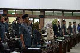 Fraksi PDI Perjuangan kritisi pengelolaan APBD Kabupaten Tegal