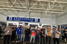 KJRI Johor Bahru pulangkan empat ABK nelayan asal Bintan