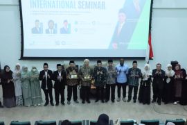 Bedah etika digital dan pendidikan islam bersama pakar 3 negara, FTIK UIN Walisongo gelar seminar internasional