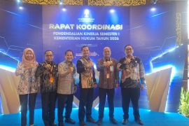 Raih penilaian terbaik, Kakanwil Kemenkum Sulbarapresiasi komitmen jajaran