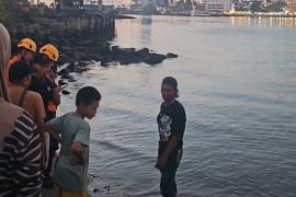 Korban tenggelam di perairan Masjid 99 Kubah Makassar, ditemukan meninggal