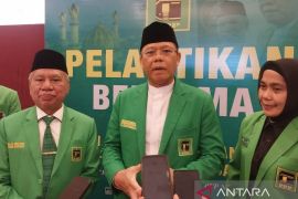 Ketum PPP: Putusan MK soal pilkada langsung wajib dilaksanakan