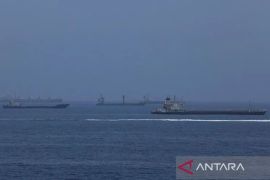 Iran peringatkan militer asing tak intervensi Selat Hormuz