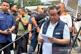 DKI kemarin, soal Jembatan Gembok Cinta lalu polisi gugur di Tol Joglo