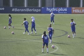 Sebanyak 16 tim sepak bola putri tanah air bersaing di Soccer League All-Stars Kudus