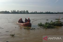 SAR Palembang cari perempuan yang tenggelam di Sungai Komering
