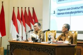 Sekda Sirajoni tegaskan Pemkot Banjarbaru komitmen melayani masyarakat