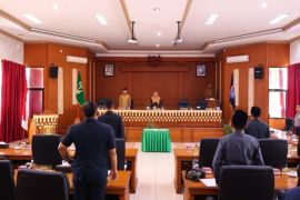 Dihadiri Wali Kota, DPRD setujui cabut Perda RDTR 2018