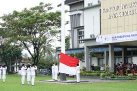 Wawako Payakumbuh pimpin upacara peringatan Hardiknas