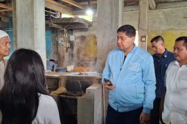 Menteri Maruarar pastikan program BSPS di Sumedang transparan melalui skema PTT