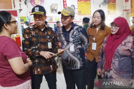 Pemkot Jaktim awasi peredaran daging HPR di rumah makan