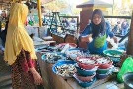 Tingkat konsumsi ikan Mataram naik jadi 55,89 kg per kapita per tahun
