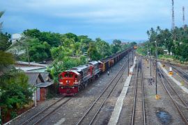 KAI Tanjungkarang angkut 13,87 juta ton barang pada semester I 2026