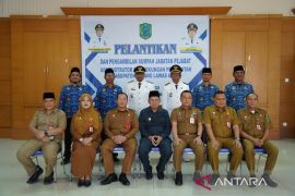 Wabup Paluta lantik enam pejabat administrator, tekankan jabatan adalah amanah