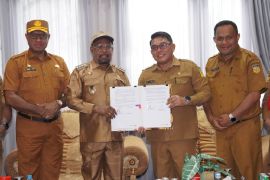 Pemprov Papua hibahkan 60 perangkat internet "Starlink" ke Kabupaten Jayapura