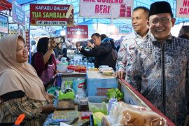 Pemkot Payakumbuh pusatkan pasar pabukoan di Jalan Gambir