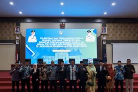 Wako Payakumbuh lantik JPT dan Direktur Pamtigo