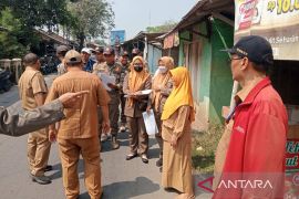 Kabuaten Bekasi lakukan tahapan penertiban bangunan liar di kawasan Balong Tua