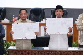 Menteri ATR/Kepala BPN dan Mendagri keluarkan surat edaran, integrasikan LP2B ke dalam RTRW dan RDTR