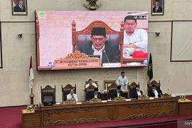 Wali Kota sampaikan rancangan KUA-PPAS APBD 2027 ke DPRD Batam
