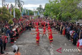 Krisantus Kurniawan ajak generasi muda lestarikan budaya Dayak