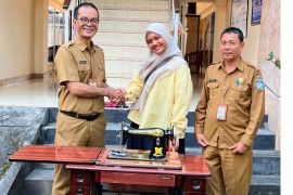 Disperinkop UKM Mataram berikan bantuan 50 mesin jahit kembangkan UMKM