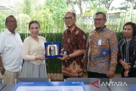 BRI Cabang Tarutung salurkan bantuan sarana dan prasarana untuk SMA Unggul Del