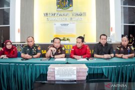 Kejati Sumbar sita uang Rp3 miliar dari kasus dermaga Mentawai