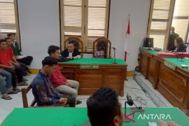 PN Medan terapkan pemaafan hakim kepada dua terdakwa kasus BBM subsidi