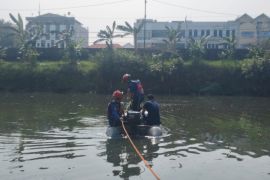 Pemuda yang tenggelam di Ciliwung usai dikejar OTK belum ditemukan