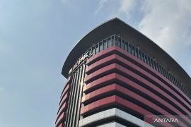 KPK sita 12.000 dolar Singapura dari Ketua DPRD Kuansing Juprizal terkait kasus suap