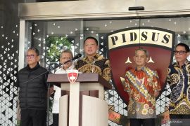 Jampidsus membantah miliki kaitan dengan Kafe de'Clan di Cipete