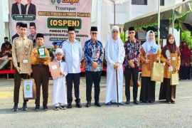 Sekda HSU tutup orientasi 2.230 Santri Ponpes Rakha Amuntai