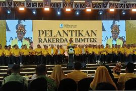 Bahlil lantik pengurus Golkar Aceh, instruksikan perkuat konsolidasi